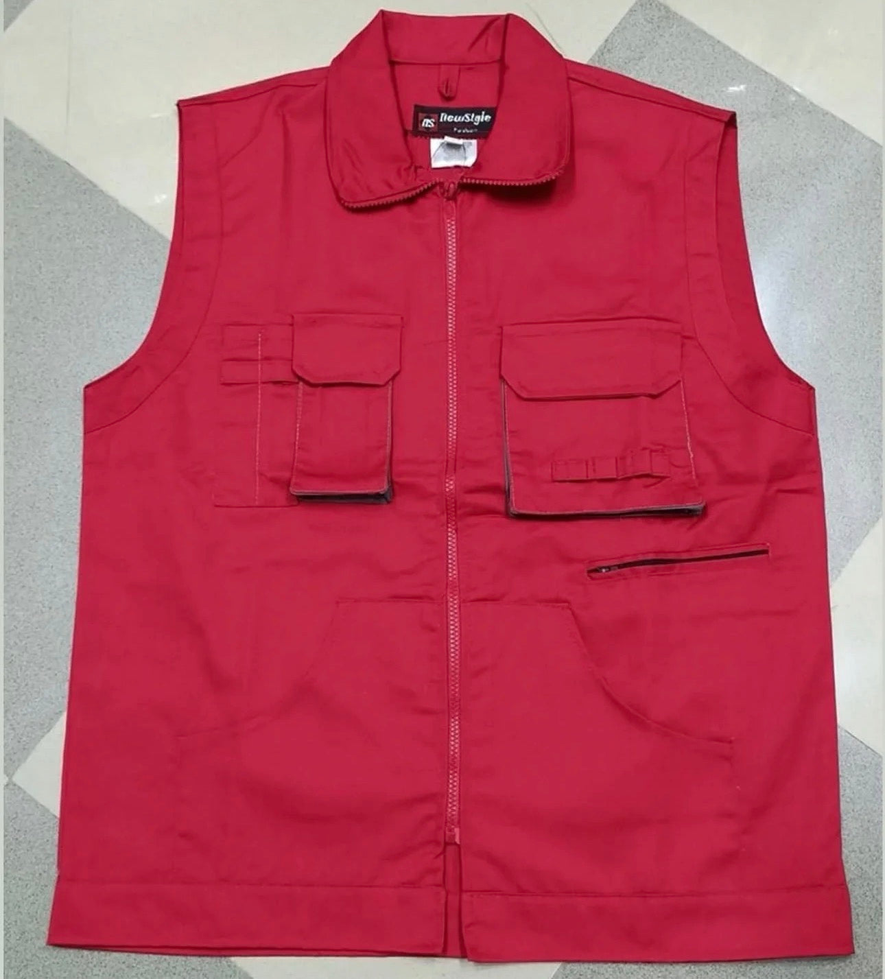 Gilet de travail avec col haut et poche